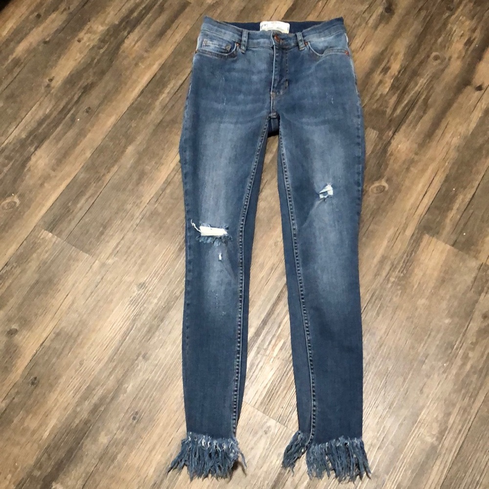 Free People Jeans Skinny Distressed Frayed Hems SZ 24 Blue Denim